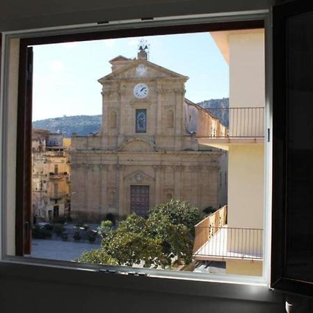 바게리아 Solemar Sicilia - Piazza Duomo 아파트 외부 사진