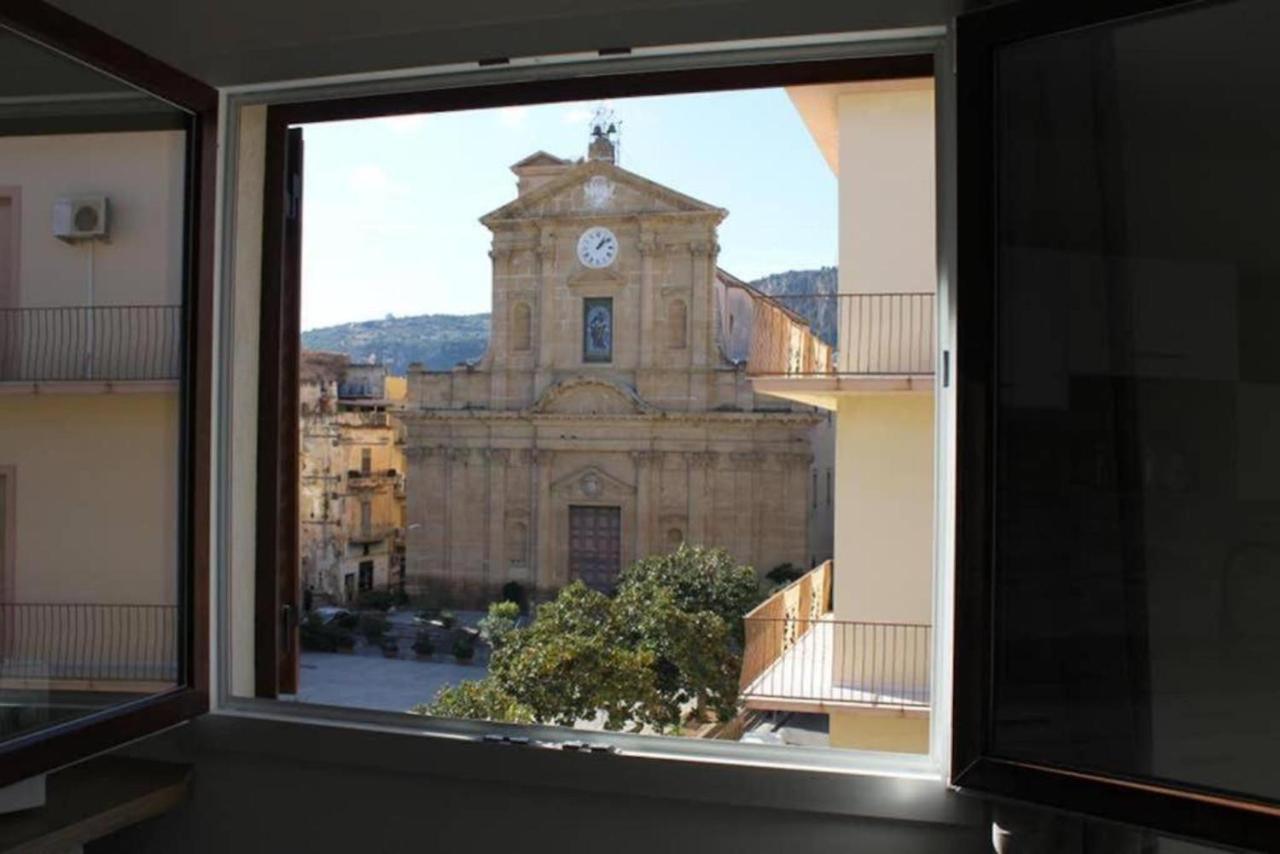 바게리아 Solemar Sicilia - Piazza Duomo 아파트 외부 사진